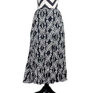 NWT Chico's Sz 0 Black White Pull-On 100% Silk Midi Broom Skirt